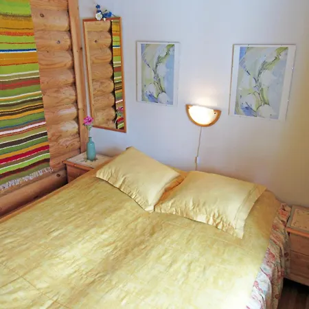 Polar Star Reini Apartament *